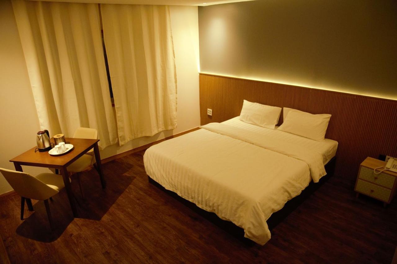 The Koa Hotel & Spa Angeles Exterior photo